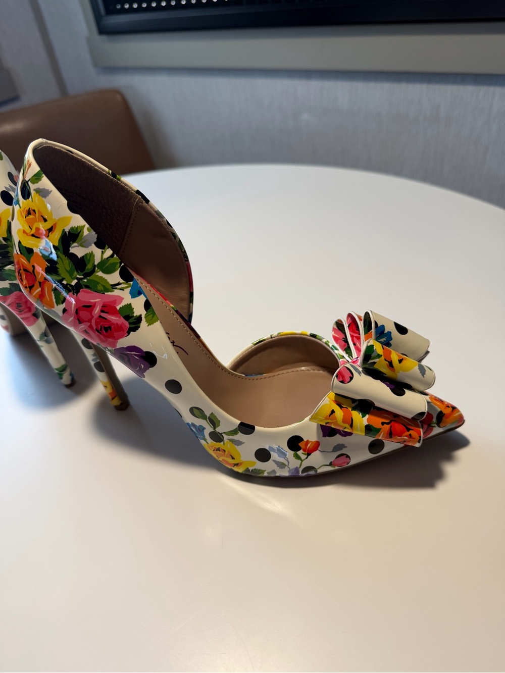 Betsey Johnson White & Black Floral Pointed Toe Stiletto Heels with Bow Accent - Picture 3 of 14